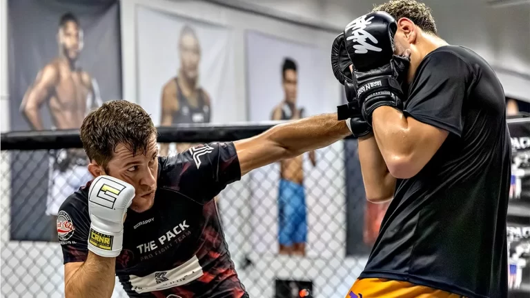 Dustin Lampros spars